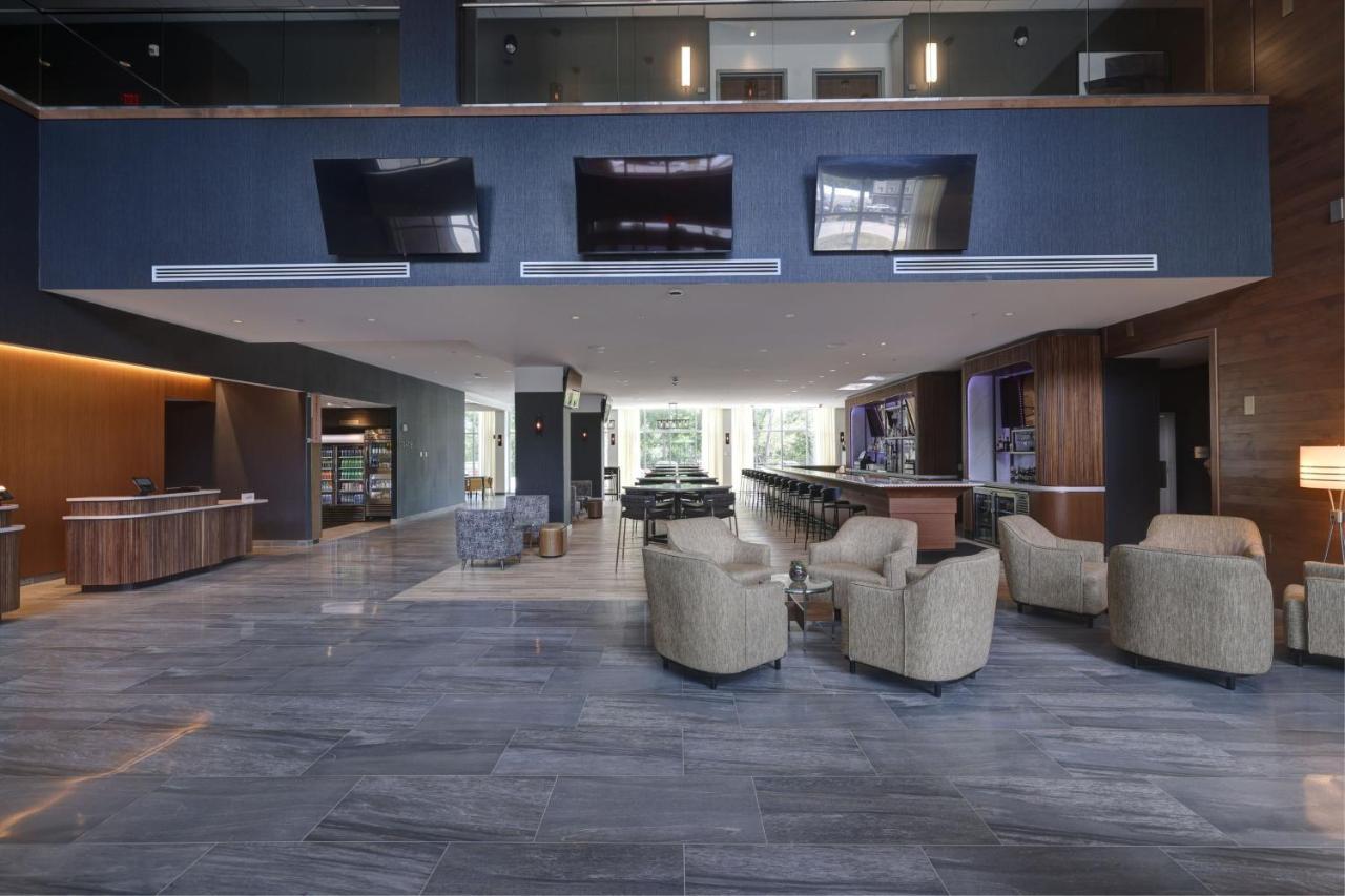 Courtyard By Marriott Iowa City University Heights Exteriör bild